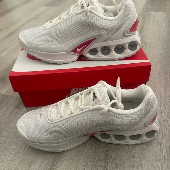 NIKE Women's Air Max DN Shoes - SIZE 8 - NEW - Picture 5 of 7